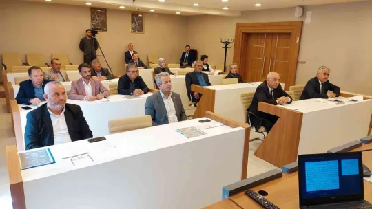 Öztürk: 'İlçemizi her açıdan geleceğe taşımak için çalışmalarımızı azim ve kararlılıkla sürdürüyoruz'