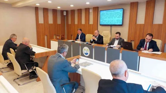 Öztürk: 'İlçemizi her açıdan geleceğe taşımak için çalışmalarımızı azim ve kararlılıkla sürdürüyoruz'