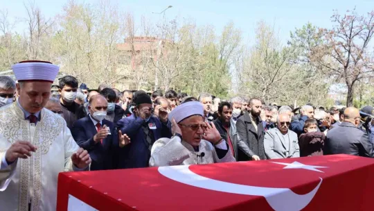 Pençe Kilit şehidi son yolculuğuna uğurlandı