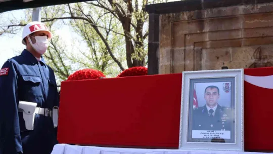 Pençe Kilit şehidi son yolculuğuna uğurlandı