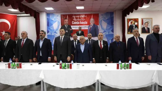 Pınarbaşı'da 'iki başkan' el ele, gönül gönüle