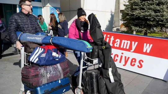 Polonya ve Rusya'dan Erciyes'e Charter uçuşlar başladı