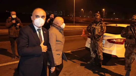 Protokolden polis ve jandarmaya 'yılbaşı' ziyareti