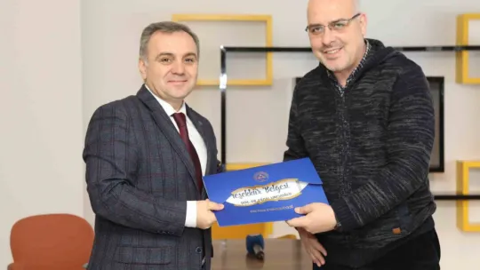 Rektör Altun'dan deprem bölgesinde çalışmalara katılan öğretim üyelerine teşekkür