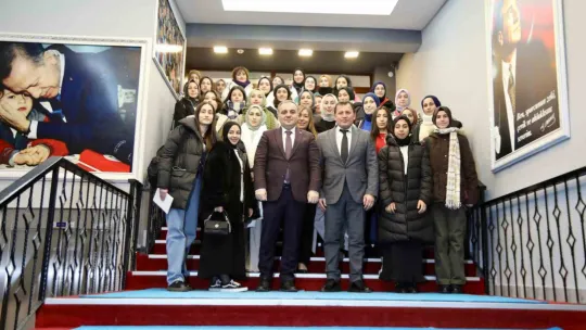 Rektör Altun, KYK Kocasinan Kız Öğrenci Yurdu Öğrencileri ile Bir Araya Geldi