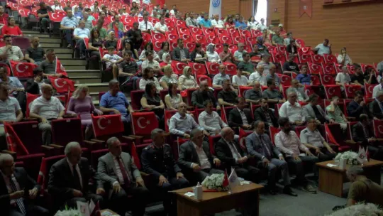 Rektör Karamustafa: 'Kahraman milletimiz, demokrasiye olan bağlılığını tüm dünyaya bir kez daha göstermiştir'