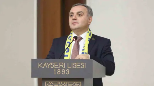 Rektör Prof. Dr. Altun, Kayseri Lisesi'nde öğrenciler ile bir araya geldi