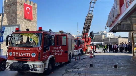 Restoranda çıkan baca yangını söndürüldü