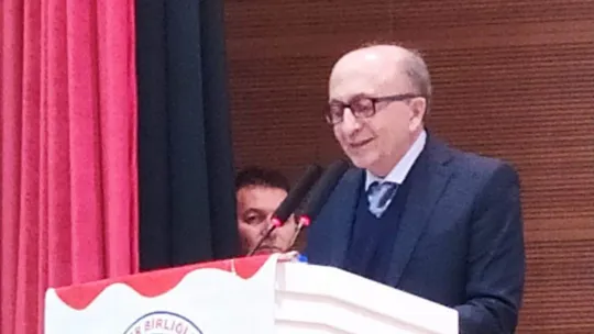 Şair-Yazar Metin Önal Mengüşoğlu 'Ahlak ve Düşünce Adamı Mehmet Akif' konferansına katıldı