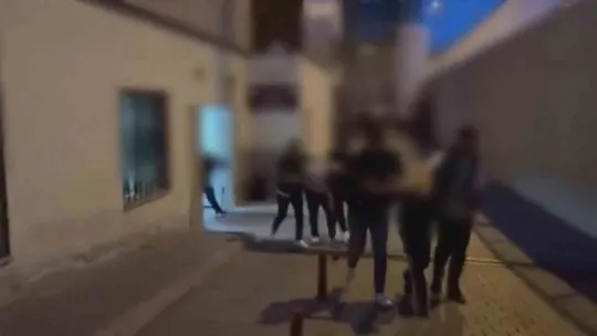Şehir dışından uyuşturucu getiren şahıslara 3 operasyon: 7 gözaltı