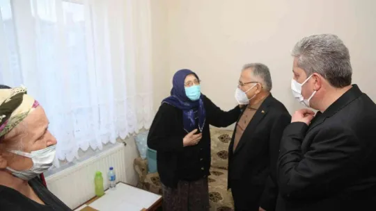 Şehit Eren'in annesine taziye ziyareti