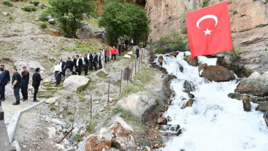 Şelaleler Diyarı'na davet