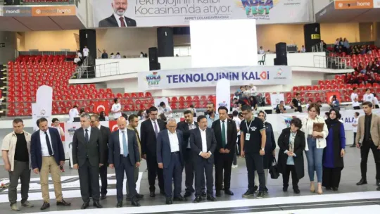 Sınır tanımayan teknoloji festivali 'Kocafest'te gençlerin hayalleri gerçekleşiyor