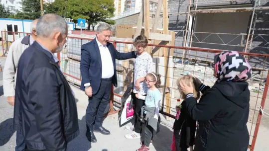 Şirintepe Mahallesinin kütüphanesi ve İkinci Bahar Evi'nde sona doğru