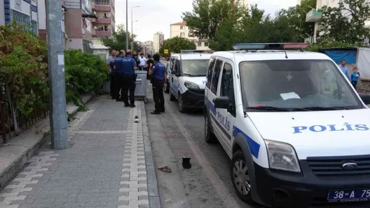 Sokak ortasında av tüfeğiyle saldırıya uğradı