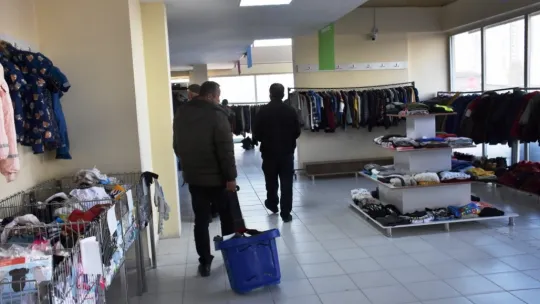 Sosyal market, depremzedelere özel hizmet veriyor