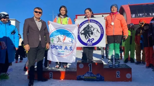 Spor A.Ş'nin minik kayakçılarından önemli dereceler