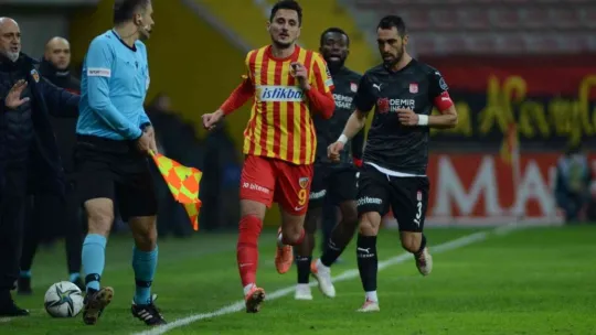 Galibiyet hasreti sona erdi: Kayserispor: 3 - Sivasspor: 0