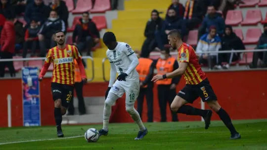 Spor Toto Süper Lig: Kayserispor: 2 - GZT Giresunspor: 1 (Maç Sonucu)