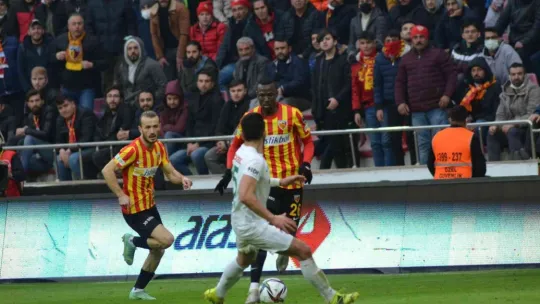 Spor Toto Süper Lig: Kayserispor: 2 - GZT Giresunspor: 1 (Maç Sonucu)
