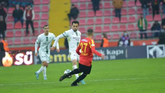 Spor Toto Süper Lig: Kayserispor: 2 - GZT Giresunspor: 1 (Maç Sonucu)