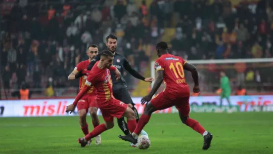 Spor Toto Süper Lig: Kayserispor: 4 - Sivasspor: 1 (Maç sonucu)