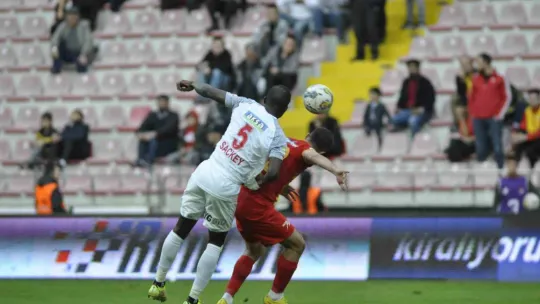 Spor Toto Süper Lig: Kayserispor: 3 - Ümraniyespor: 1 (Maç sonucu)