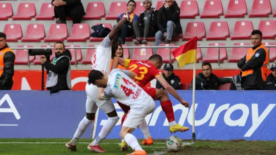 Spor Toto Süper Lig: Kayserispor: 3 - Ümraniyespor: 1 (Maç sonucu)