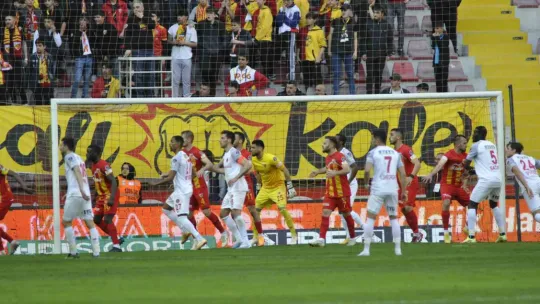 Spor Toto Süper Lig: Kayserispor: 3 - Ümraniyespor: 1 (Maç sonucu)
