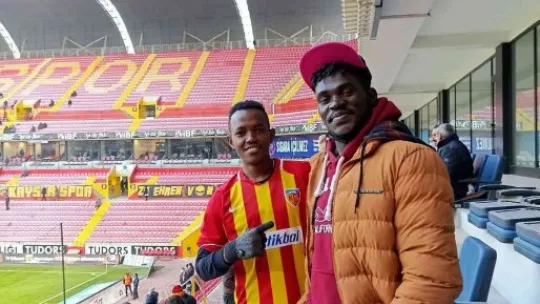 Sudanlı öğrencilerden Kayserispor'a destek