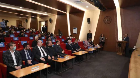 Talas Belediyesi'nde 'Bağımlılık Çalıştayı'