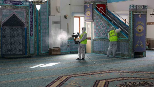 Talas'ın camilerinde özel temizlik