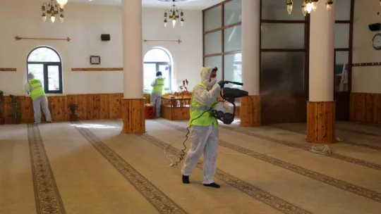 Talas'ın camilerinde özel temizlik