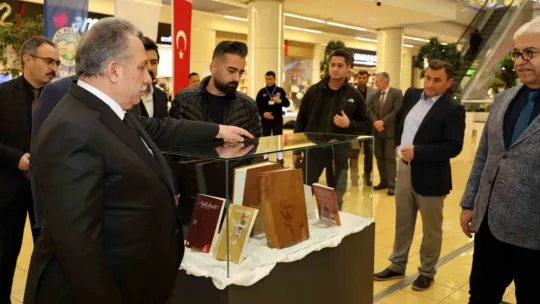 Talas, Mehmet Akif'i sergiyle andı