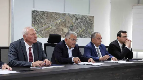 Talas Mevlana ile Cumhuriyet Meydanı Tramvay Hattı Test Sürüşü 1 Mayıs'ta