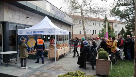İhtiyaç sahiplerine iftarlık yemek paketi, Talas Belediyesi'nden