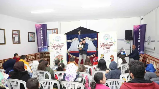 Talas'ta çocuklara 'kukla' ile Ramazan eğlencesi