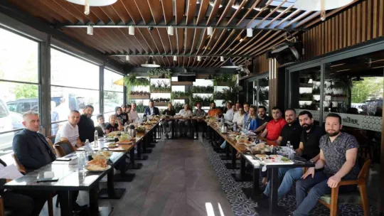 Talas'ta esnaf buluşmaları sürüyor
