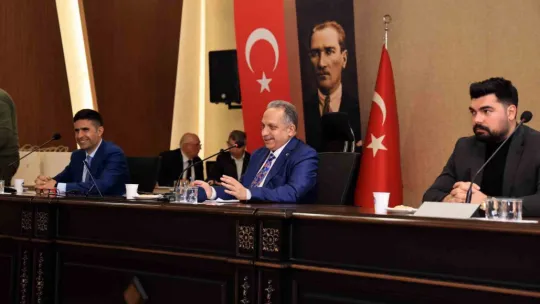 Talas'ta kararlar yüzde 90 oy birliğiyle