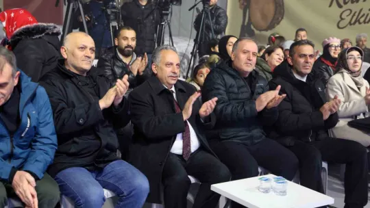 Talas'ta Mehmet Kemiksiz gönüllere dokundu