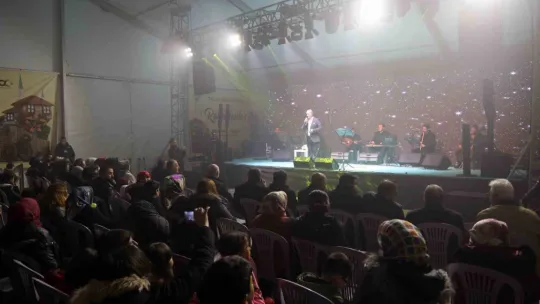 Talas'ta Mehmet Kemiksiz gönüllere dokundu
