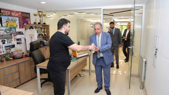 Talas'ta mesai bayramlaşma ile başladı