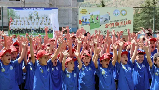 Talas'ta Yaz Spor Kurslarına Coşkulu Açılış
