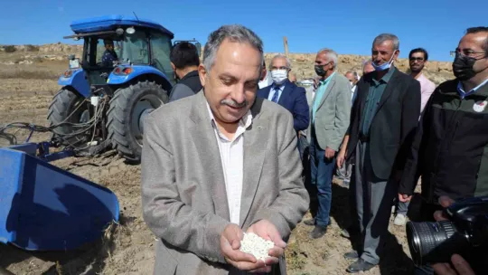 Talas'tan kırsala hizmet yağmuru