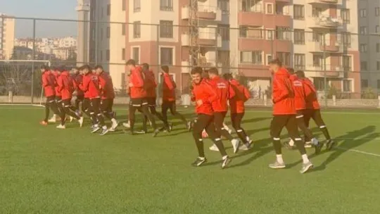 Talasgücü Belediyespor ikinci yarı için topbaşı yaptı