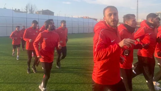Talasgücü Belediyespor ikinci yarı için topbaşı yaptı