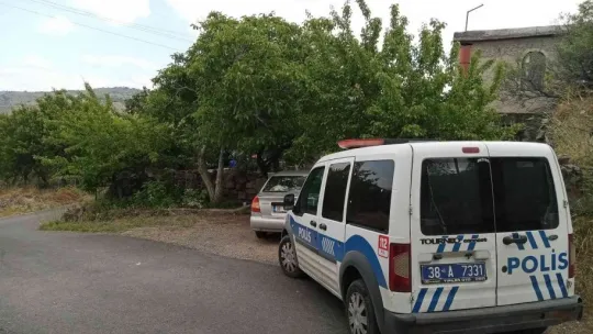 Tamir için çıktığı çatıdan düştü, yaşamını yitirdi