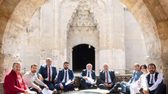 Tarihi Kervansaray'da KAYÜ Bünyan MYO'nun Akademik Kurul Toplantısı yapıldı