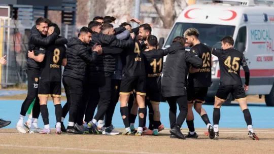 TFF 3.Lig 1.Grup 20. Hafta: Talasgücü Belediyespor: 2 - Aliağa FK: 4