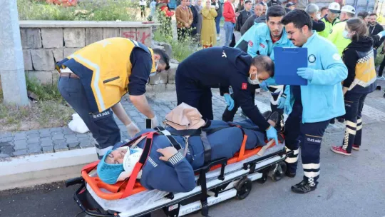 İşçi servisine tır çarptı, can pazarı yaşandı: 33 yaralı